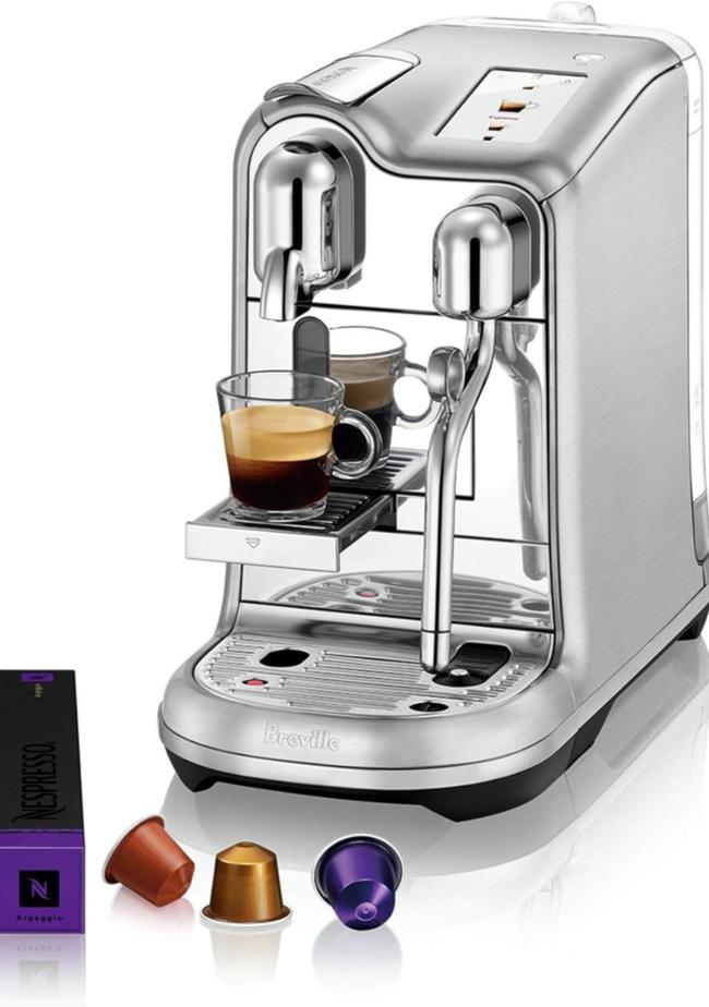 The coffee machine has an integrated automatic steam wand, which will help to create barista-quality espresso and milk recipe